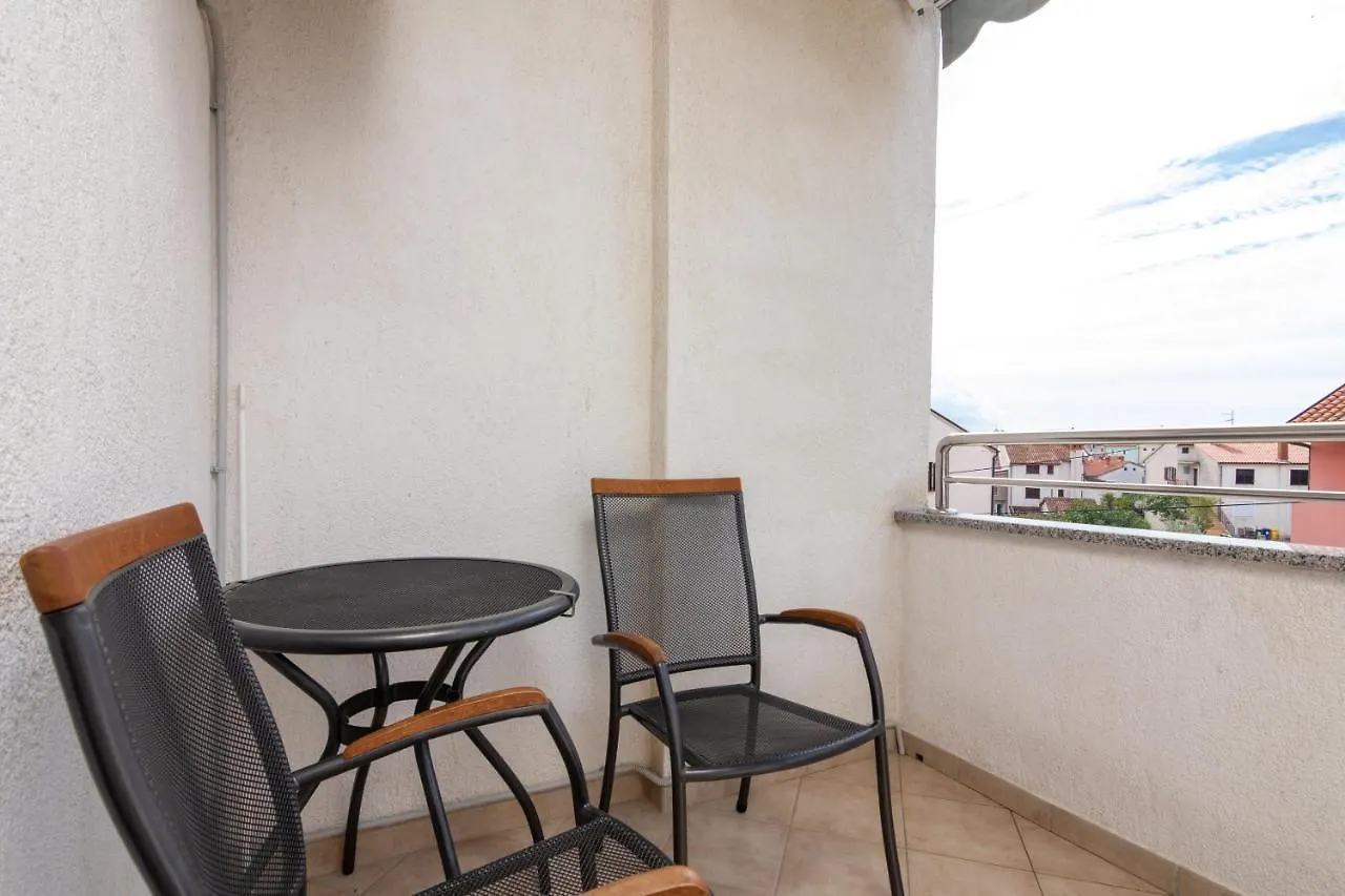 Apartments With A Parking Space Rovinj - 12656